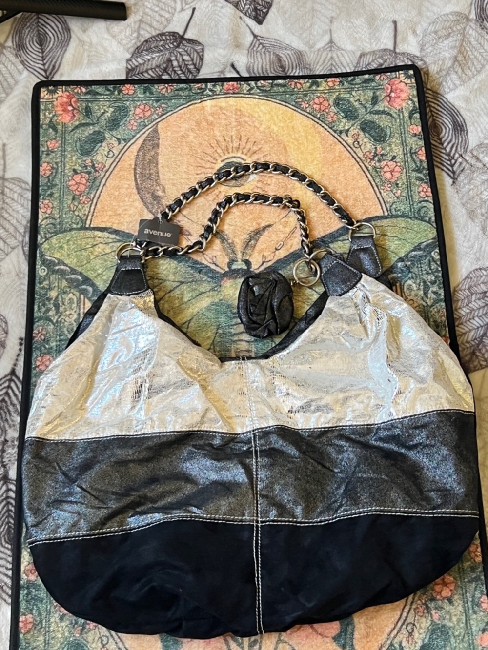 Y2k vintage Avenue Silver, Black and Gray Colorblock Chain-Handle Hobo Bag